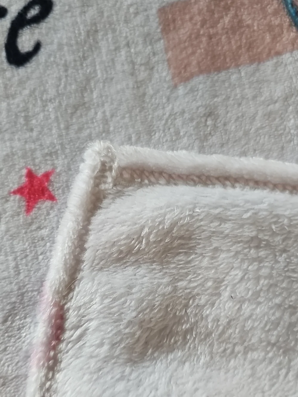 Taylor Swift White Swiftie Graphic Plushy Nap Throw Blanket Home Travel 52